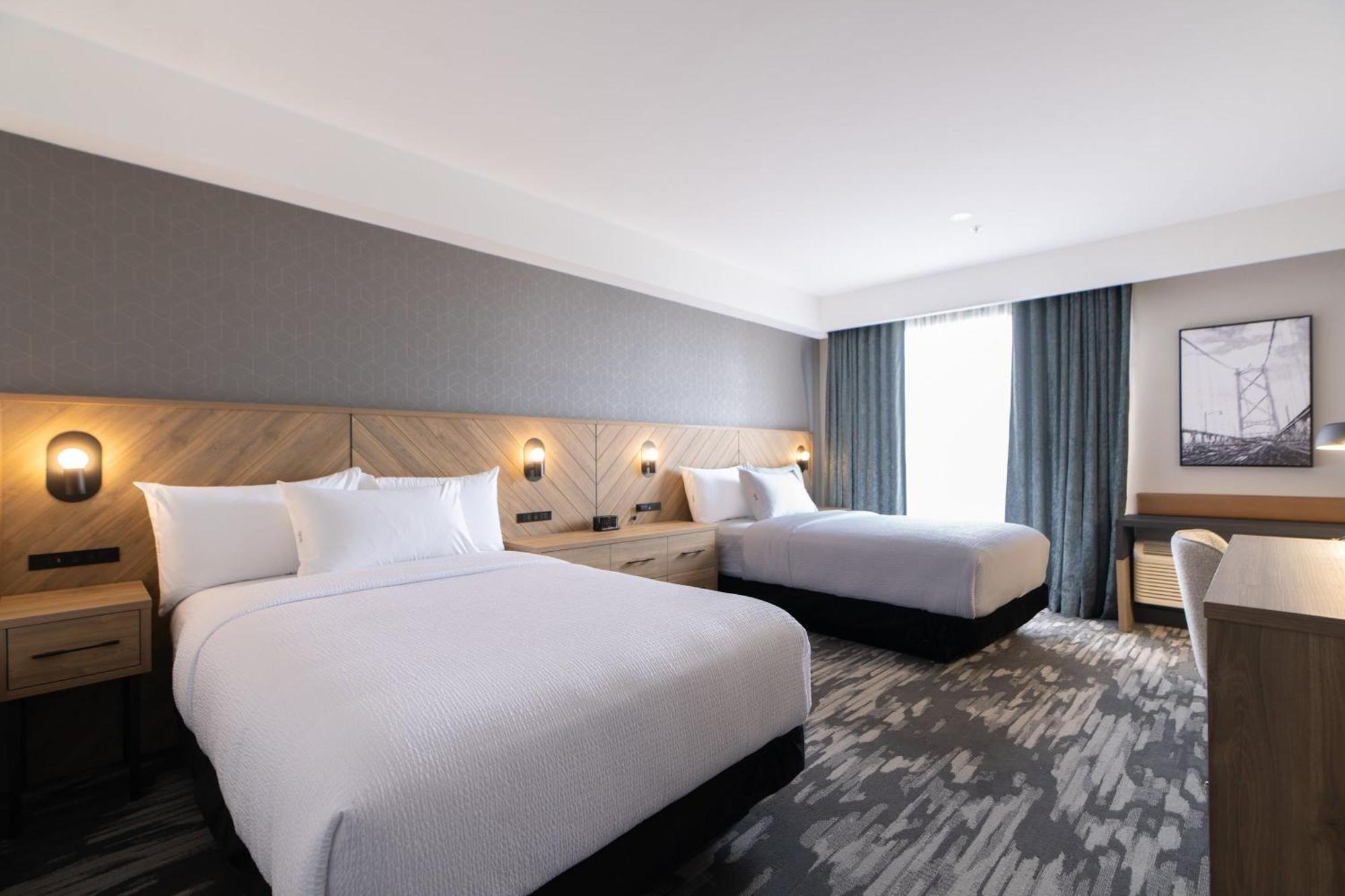 Sandman Signature Dartmouth Hotel & Suites Exterior foto