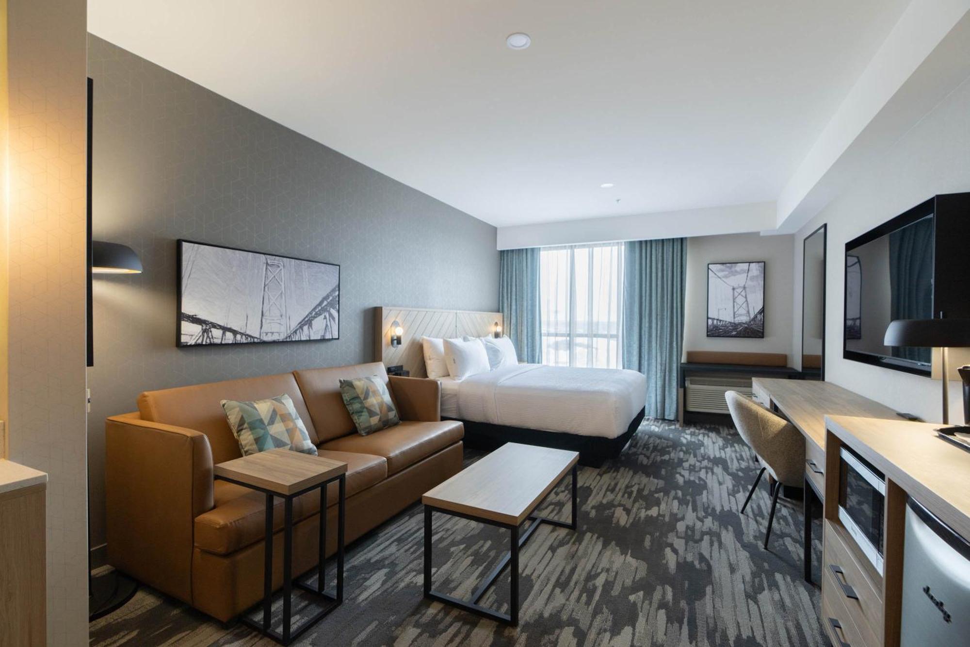 Sandman Signature Dartmouth Hotel & Suites Exterior foto