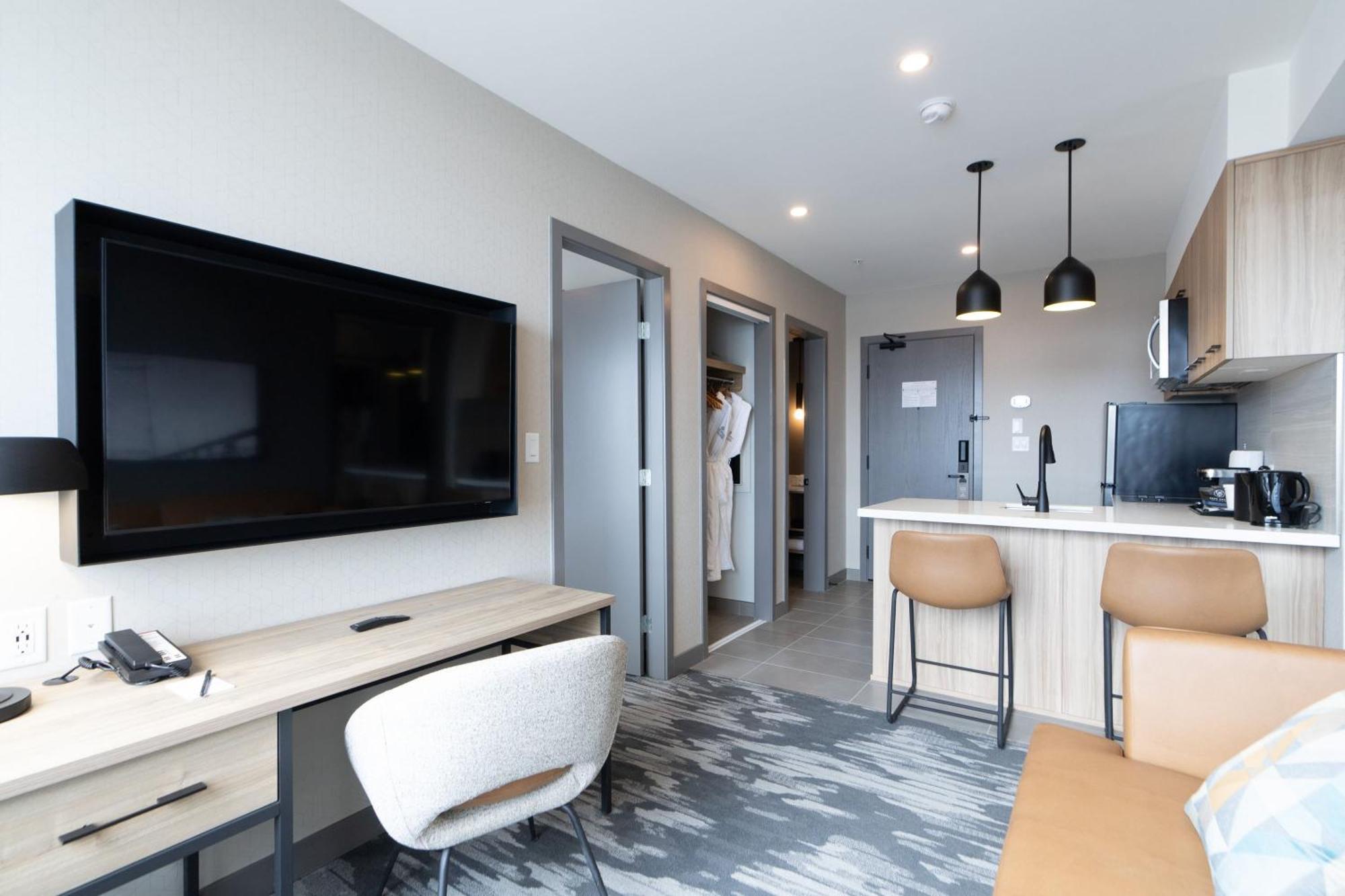 Sandman Signature Dartmouth Hotel & Suites Exterior foto